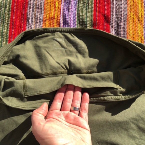 Thinx Leggings - Picture 4 of 12